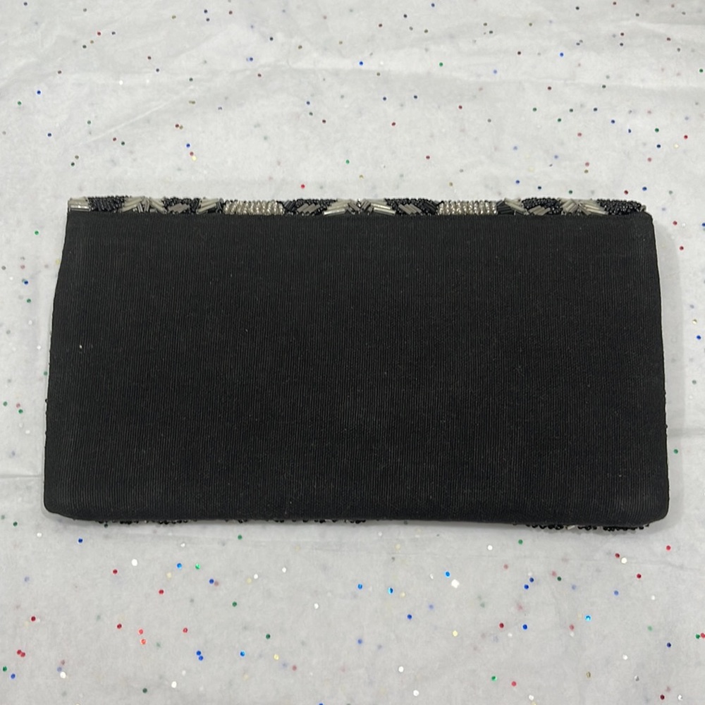 Envelope Clutch - Picture 2 of 3